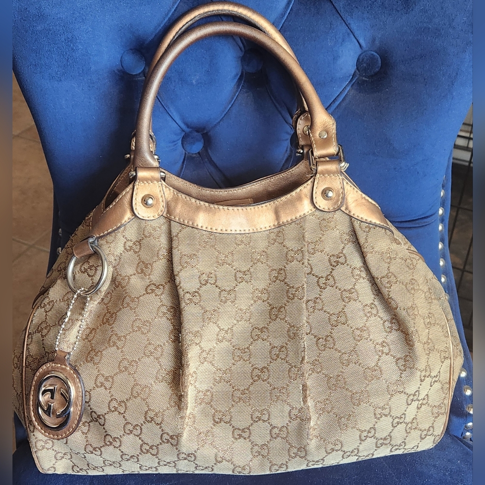 GUCCI GG Canvas Suki Tote - Picture 5 of 14